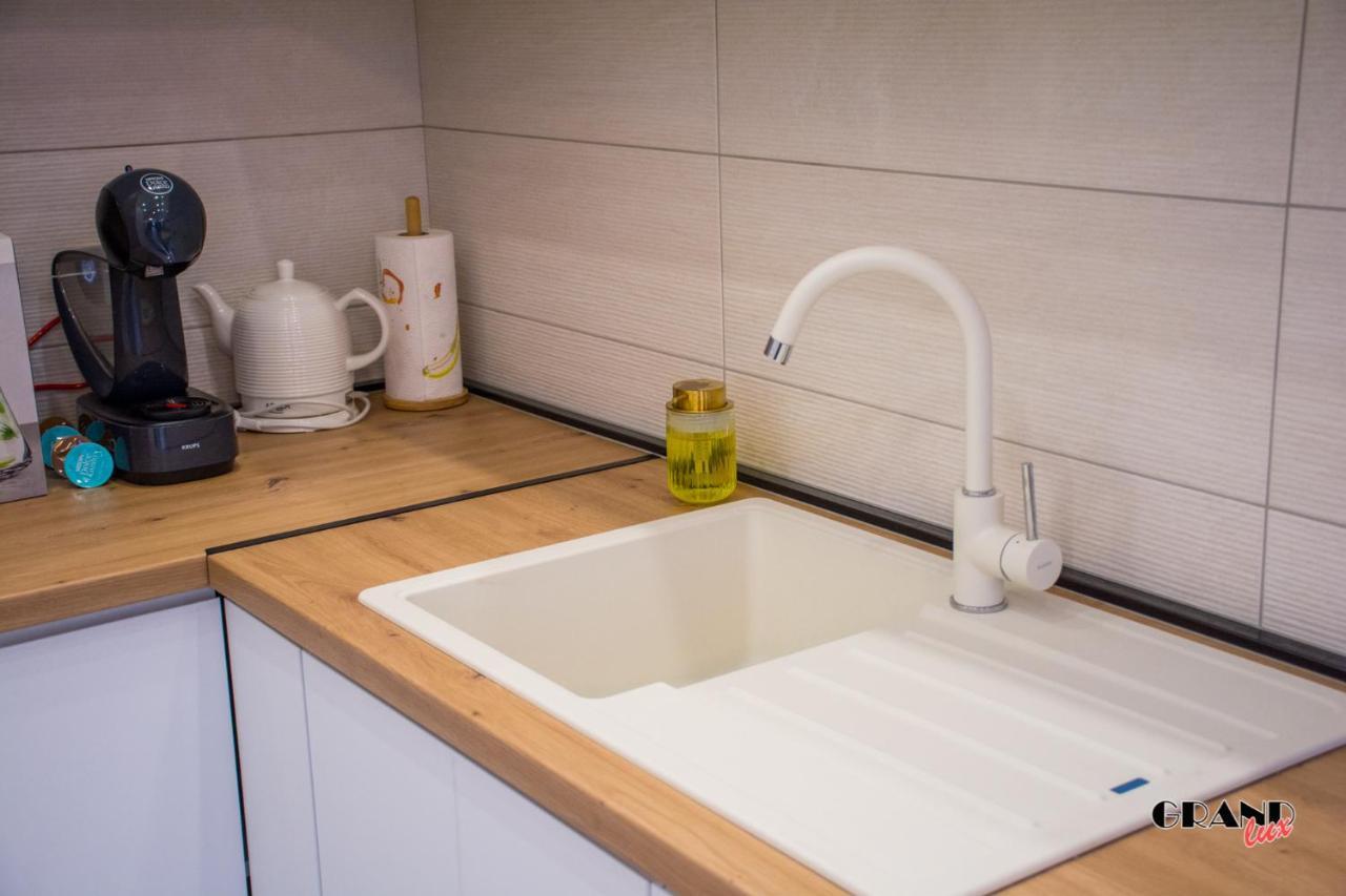 Grand Lux Apartment Добой Экстерьер фото
